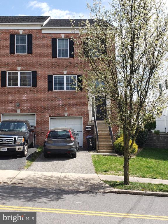 319 FOUNTAIN STREET