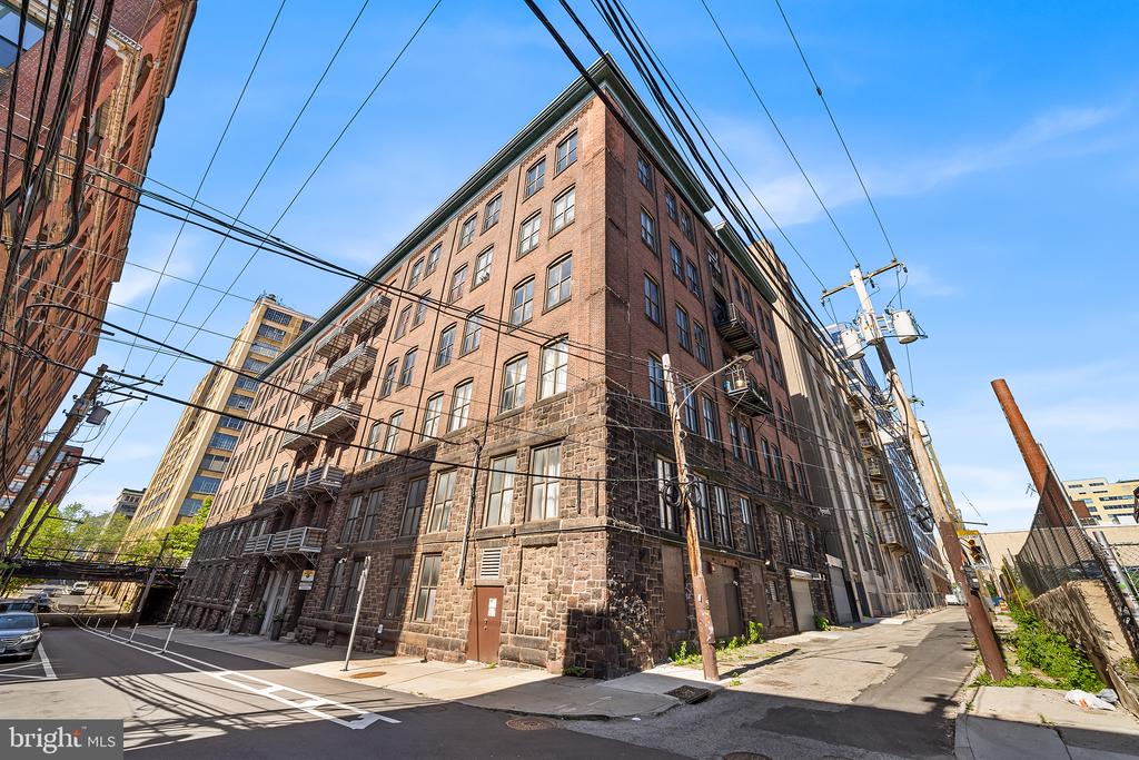 428 N 13TH ST #2B