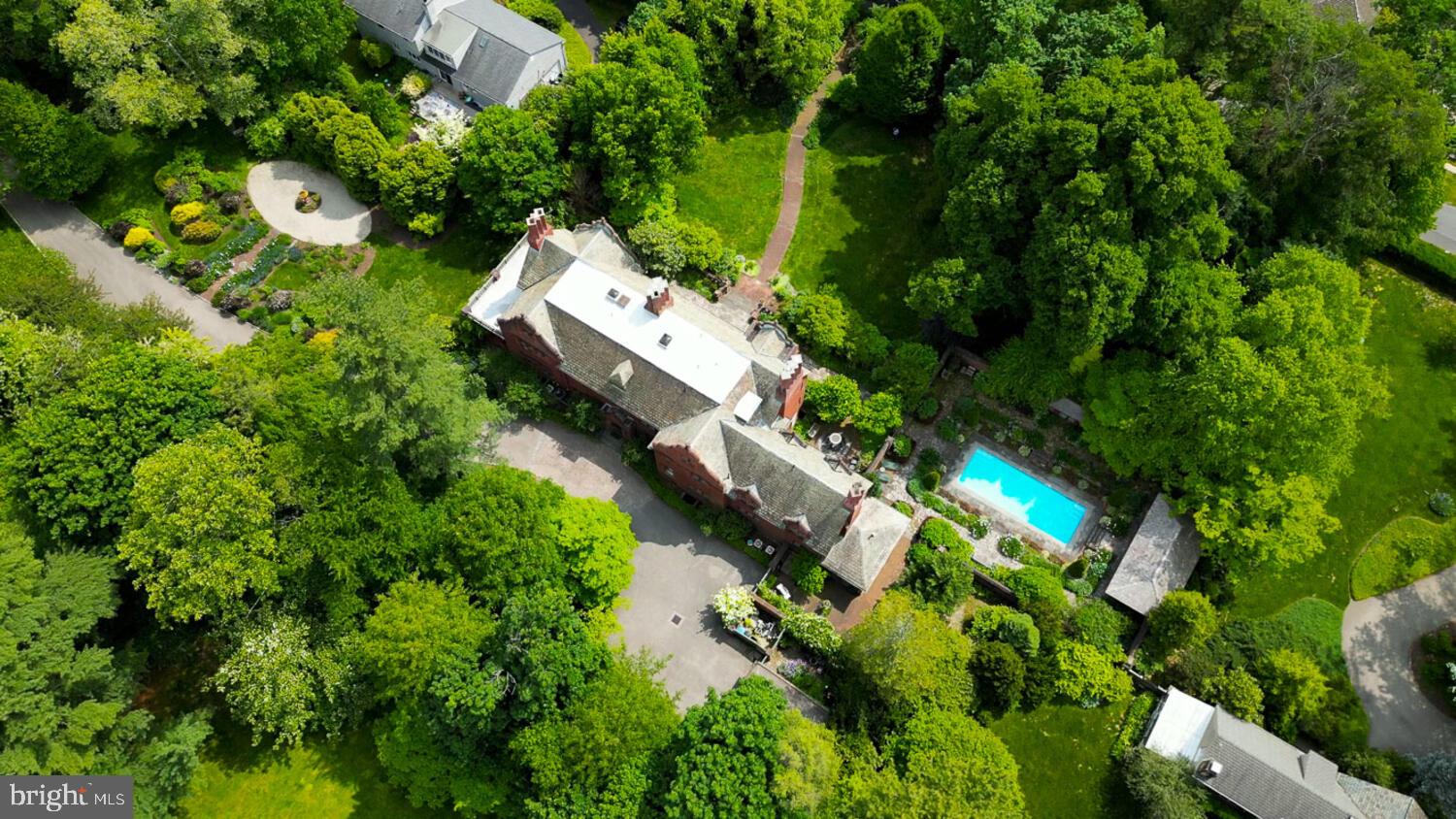 455 And 461 W Chestnut Hill Ave