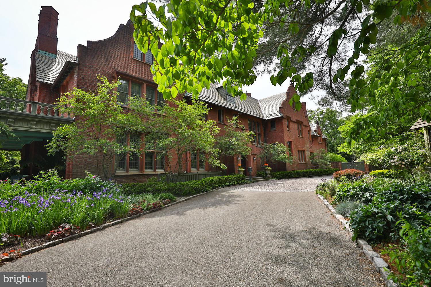 455 And 461 W Chestnut Hill Ave