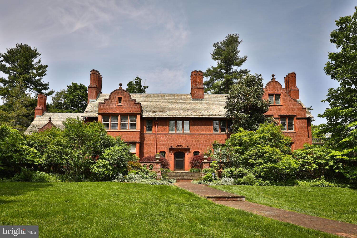 455 And 461 W Chestnut Hill Ave