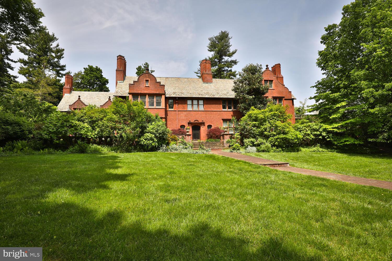 455 And 461 W Chestnut Hill Ave