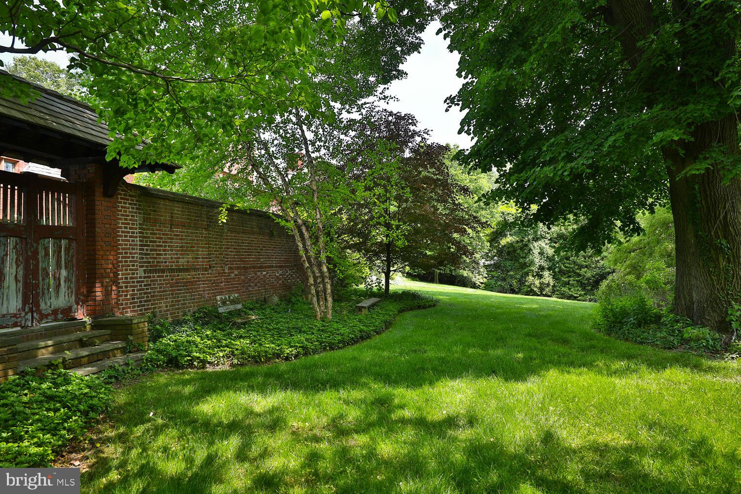 455 And 461 W Chestnut Hill Ave