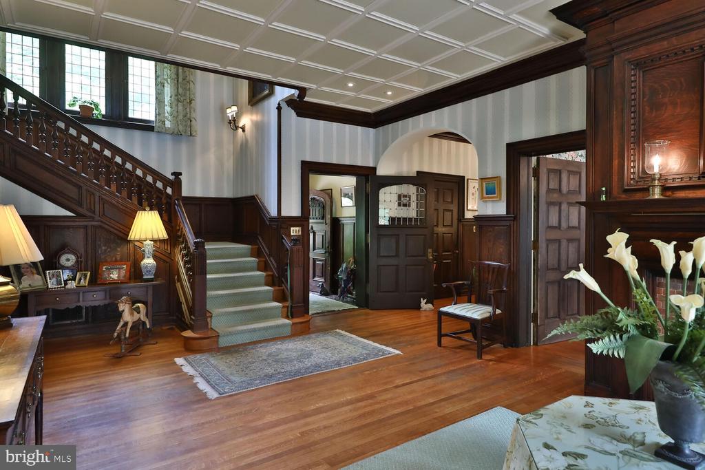 455 And 461 W Chestnut Hill Ave