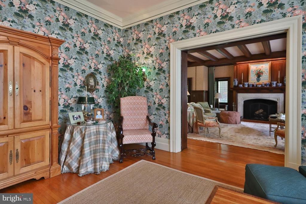 455 And 461 W Chestnut Hill Ave