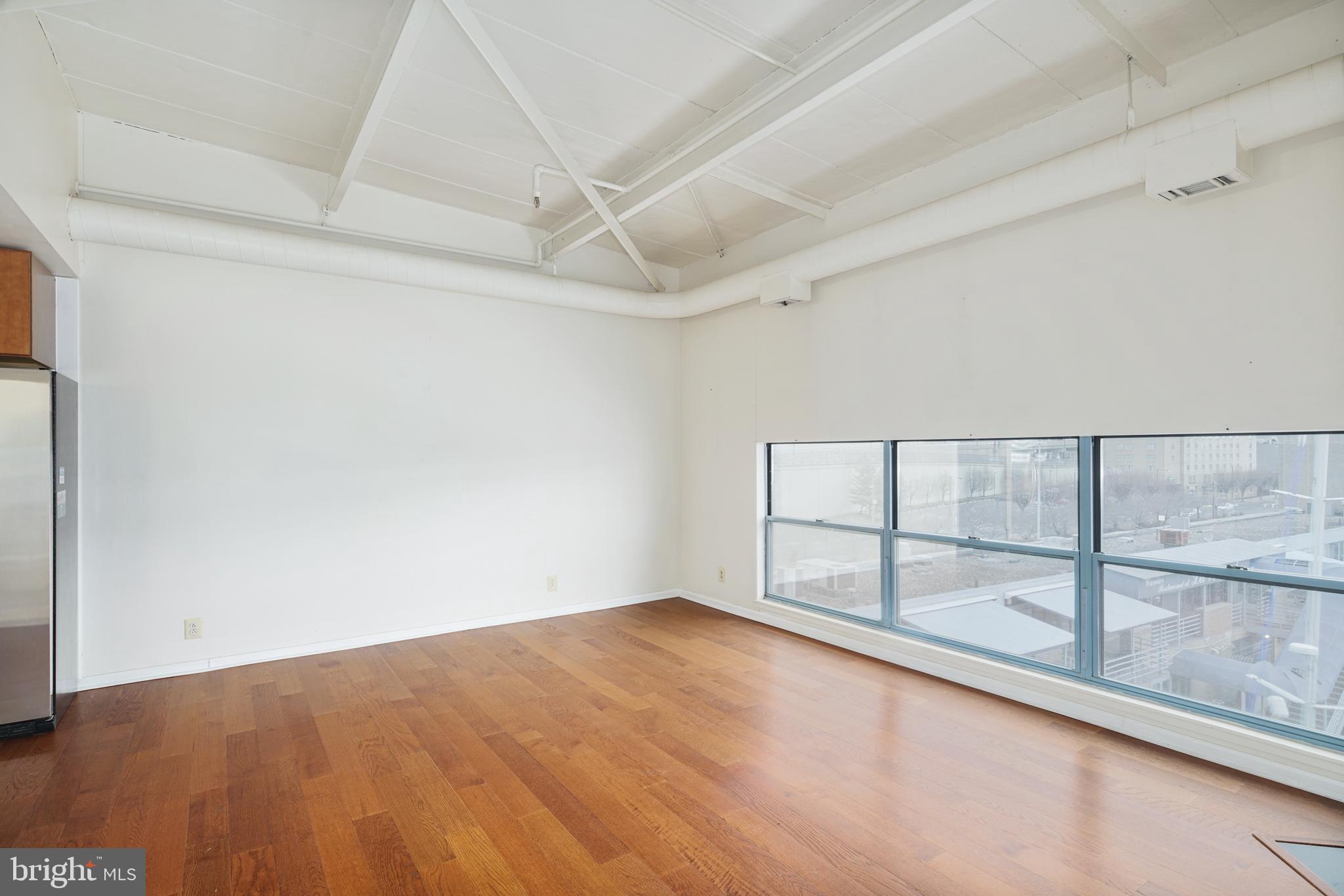 3 N COLUMBUS BLVD #TD403