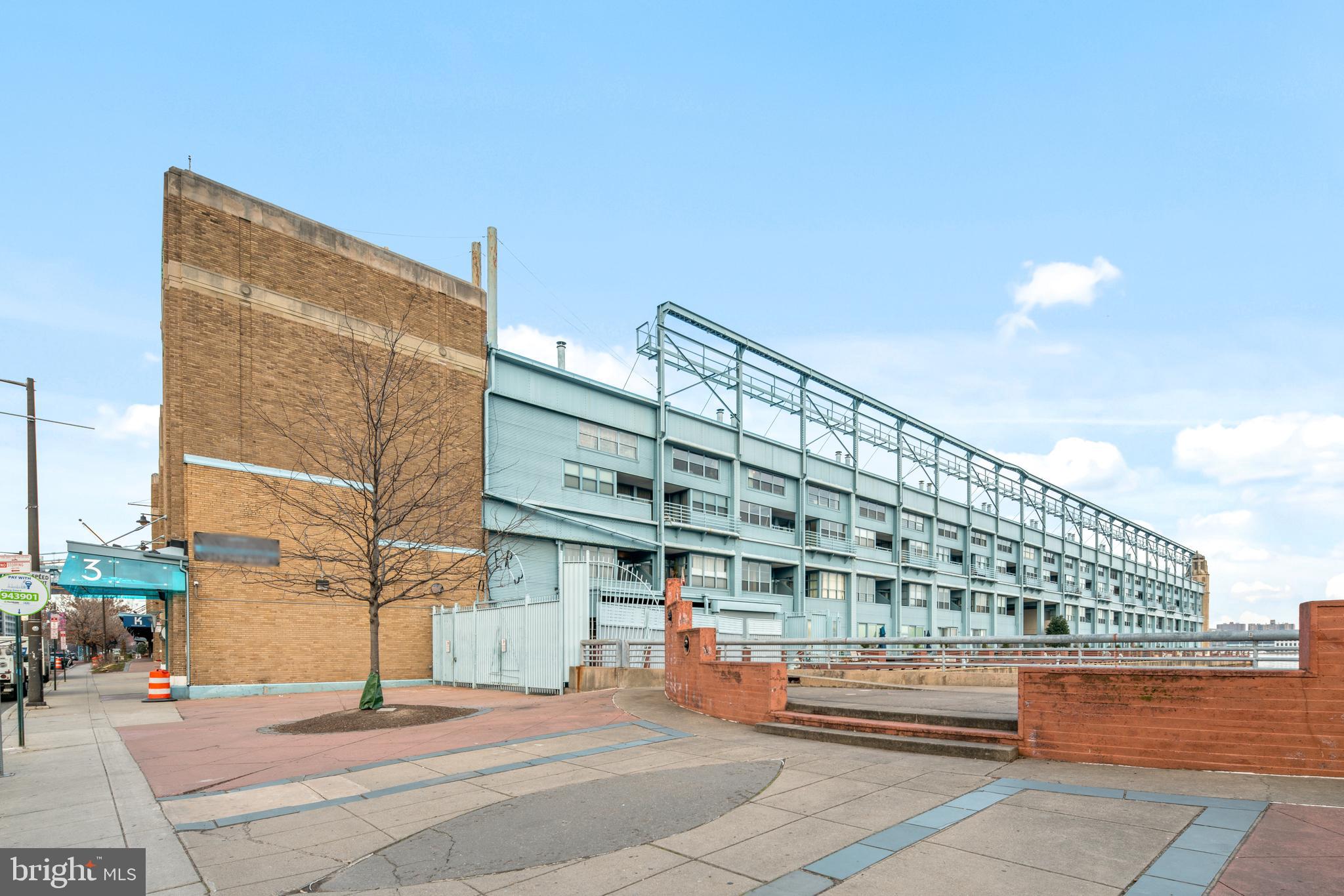 3 N COLUMBUS BLVD #TD403