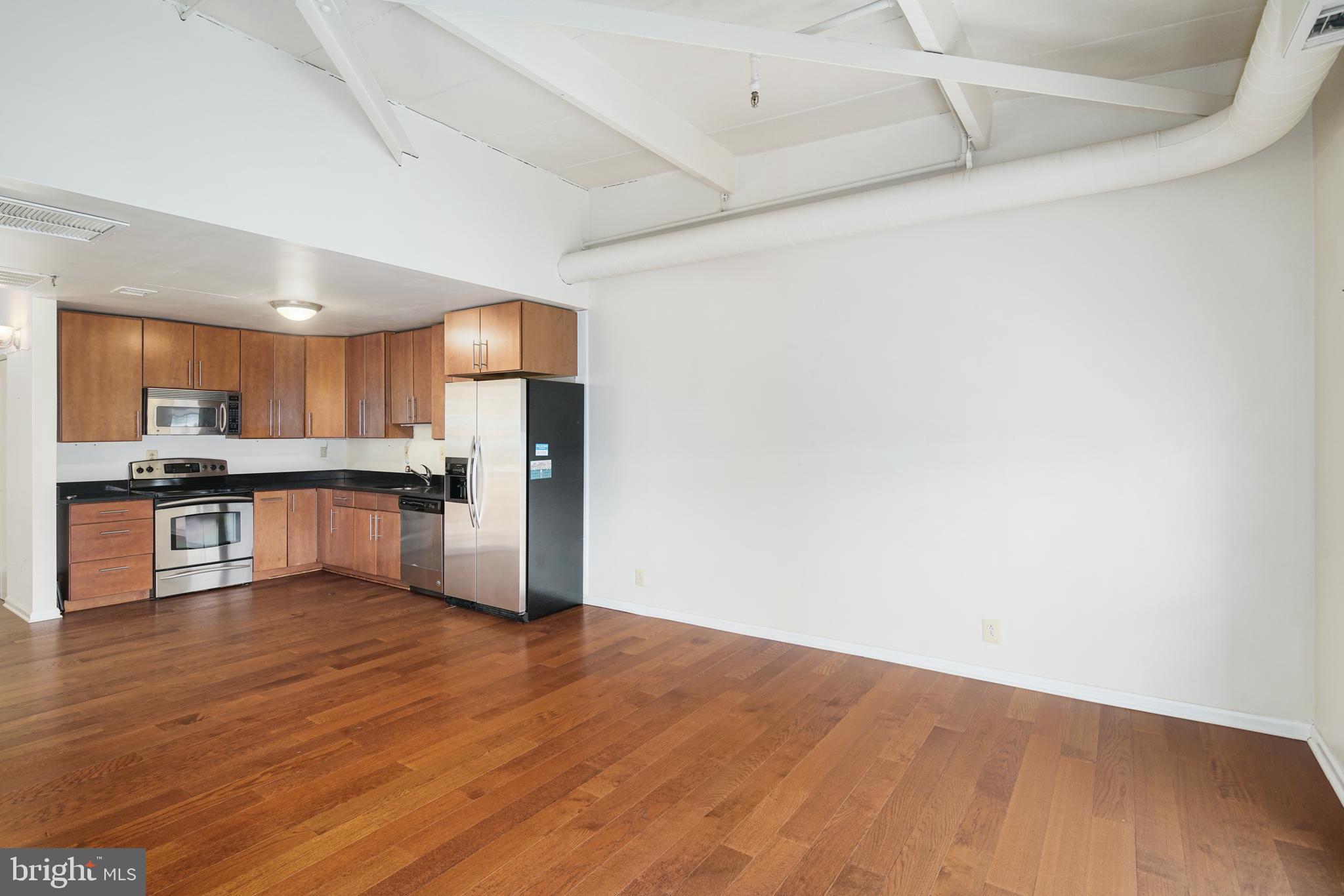 3 N COLUMBUS BLVD #TD403