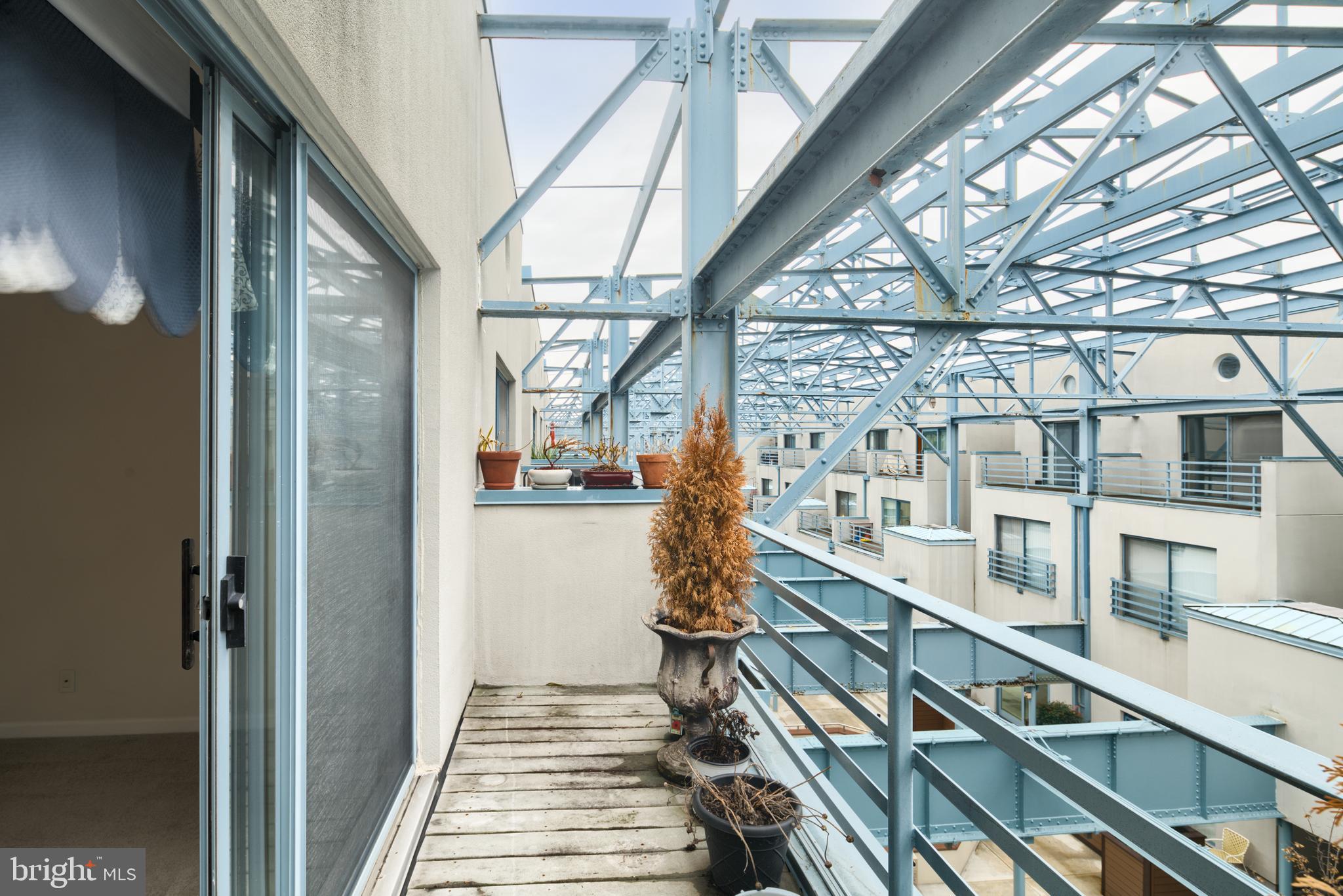 3 N COLUMBUS BLVD #TD403