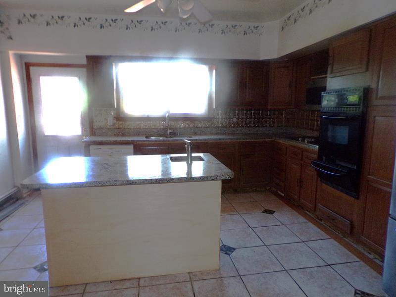 460 Parker Ave