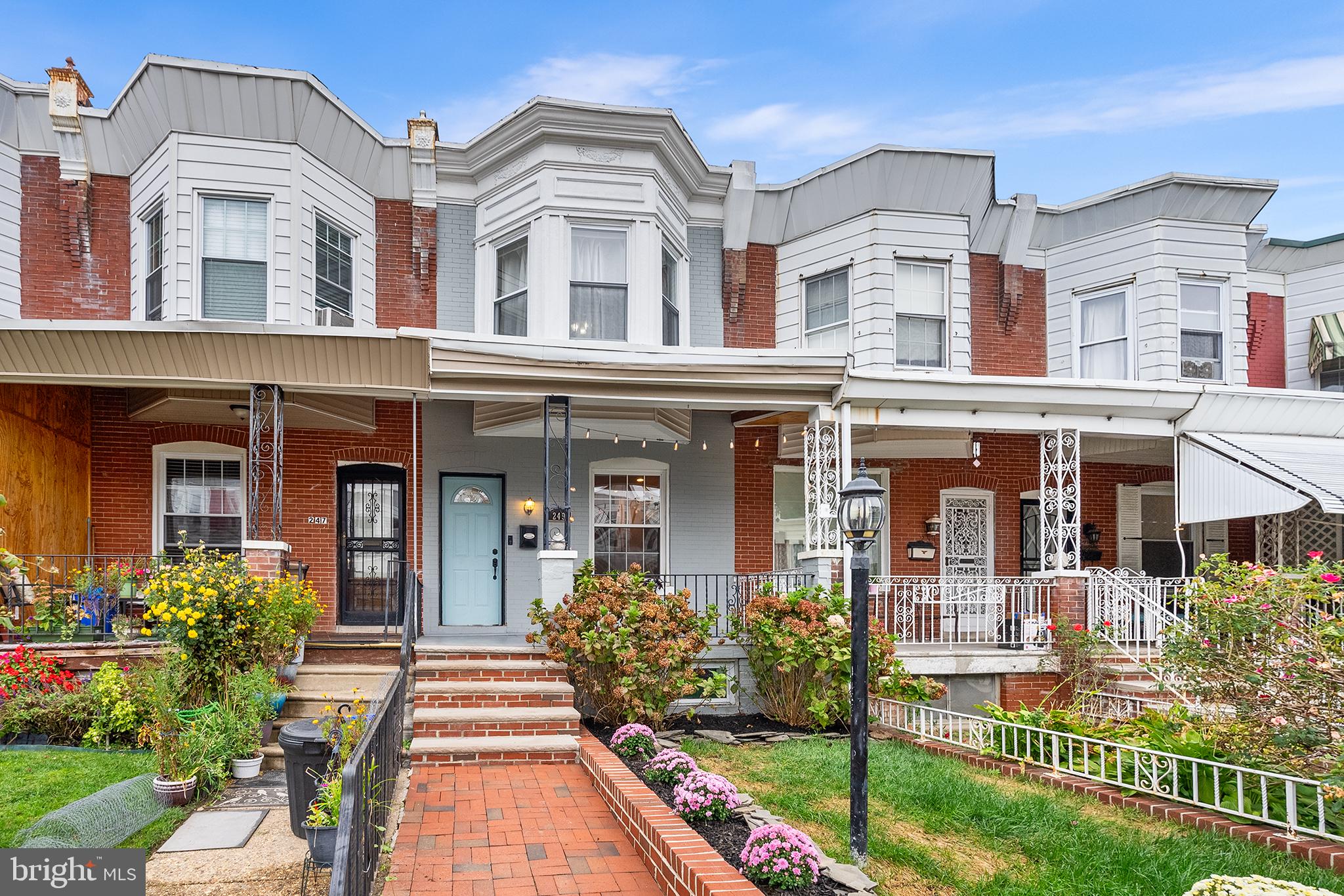 249 E Slocum St