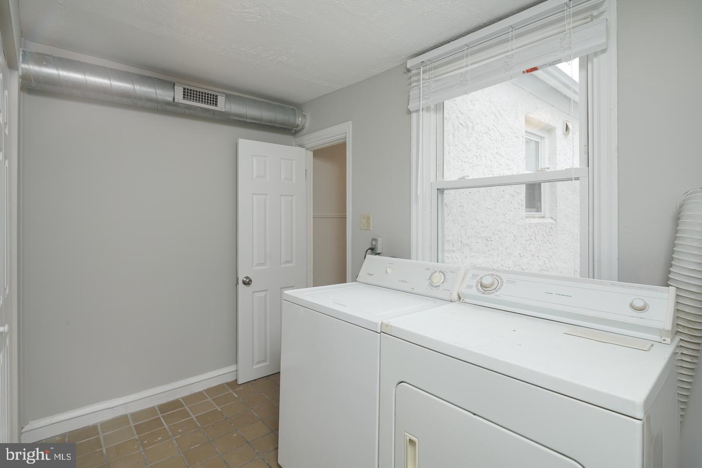 911 S 2ND ST #1ST FLOOR