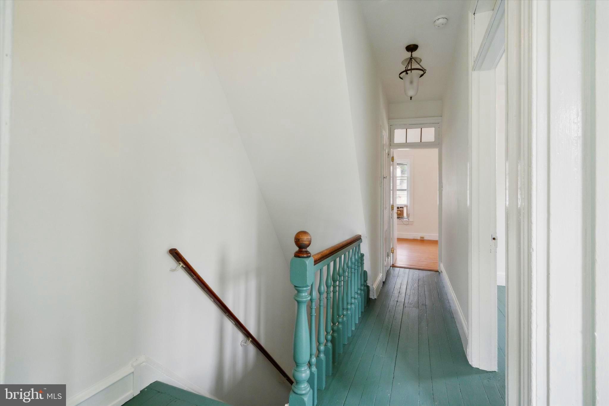 80 E Church Ln