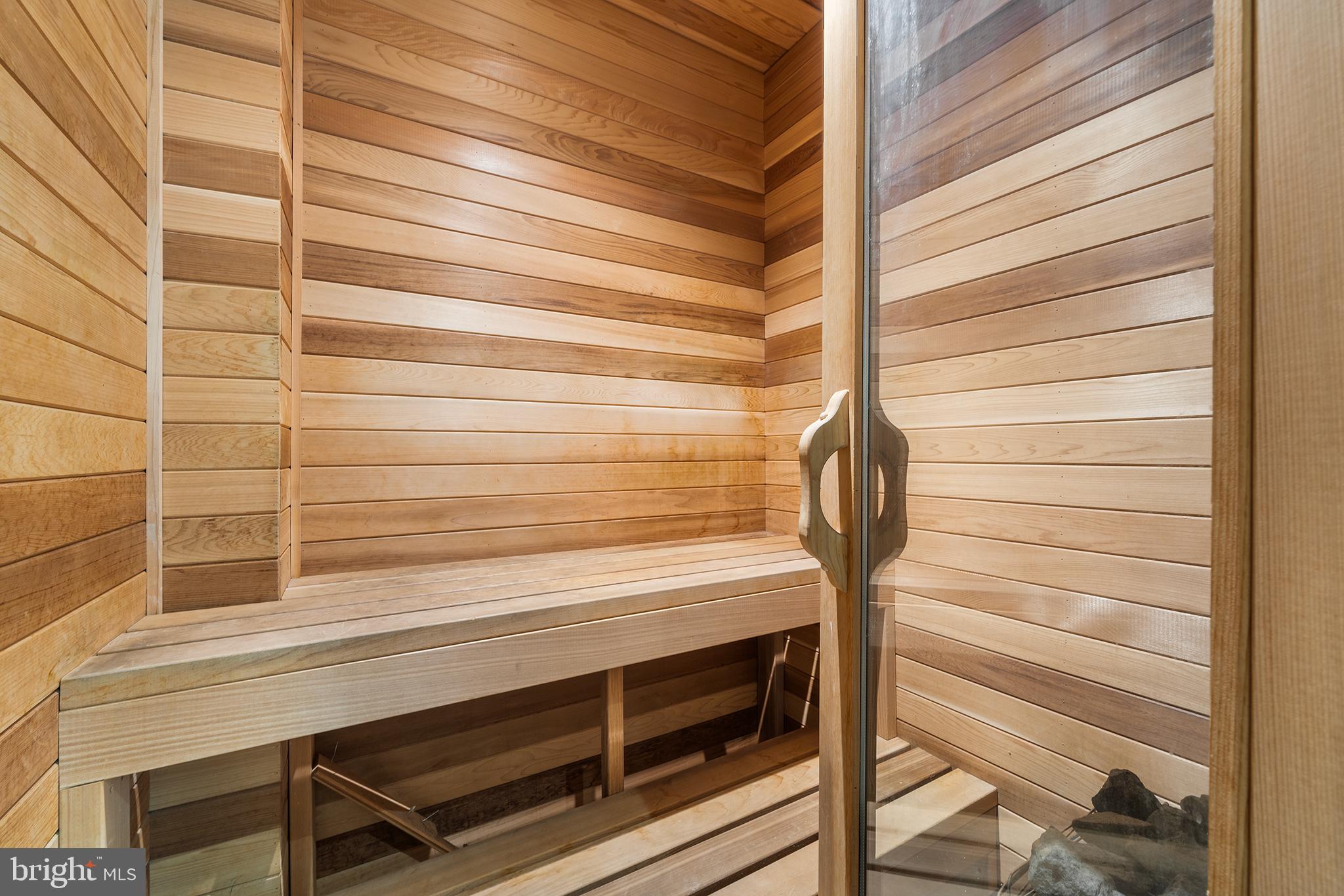 1238 Callowhill St #102