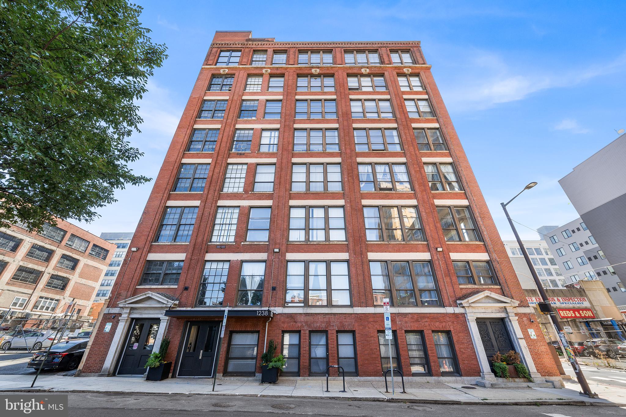 1238 Callowhill St #102