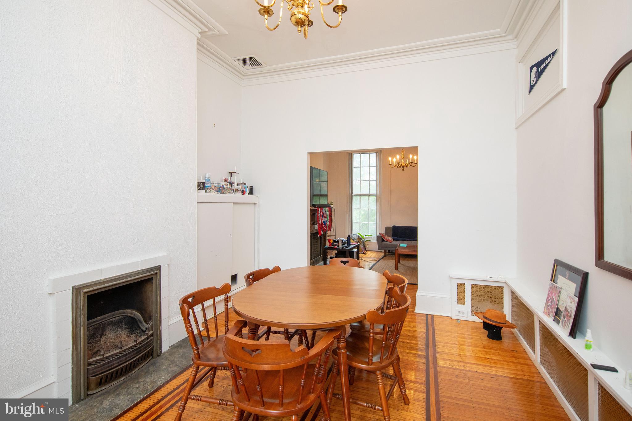 334 S 15th St
