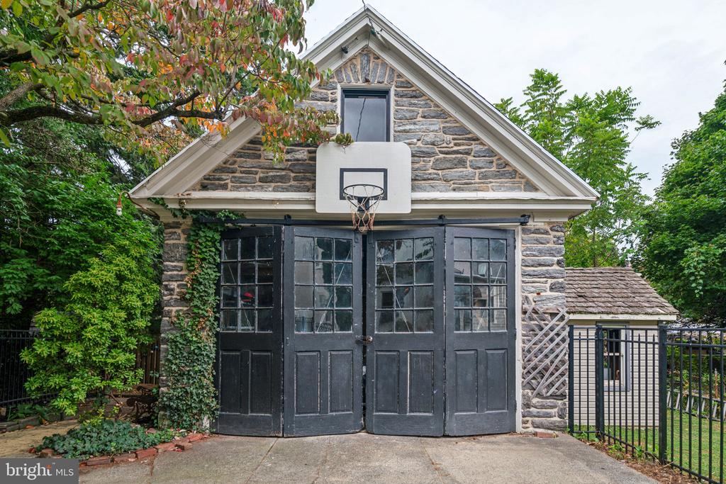 432 Lyceum Ave