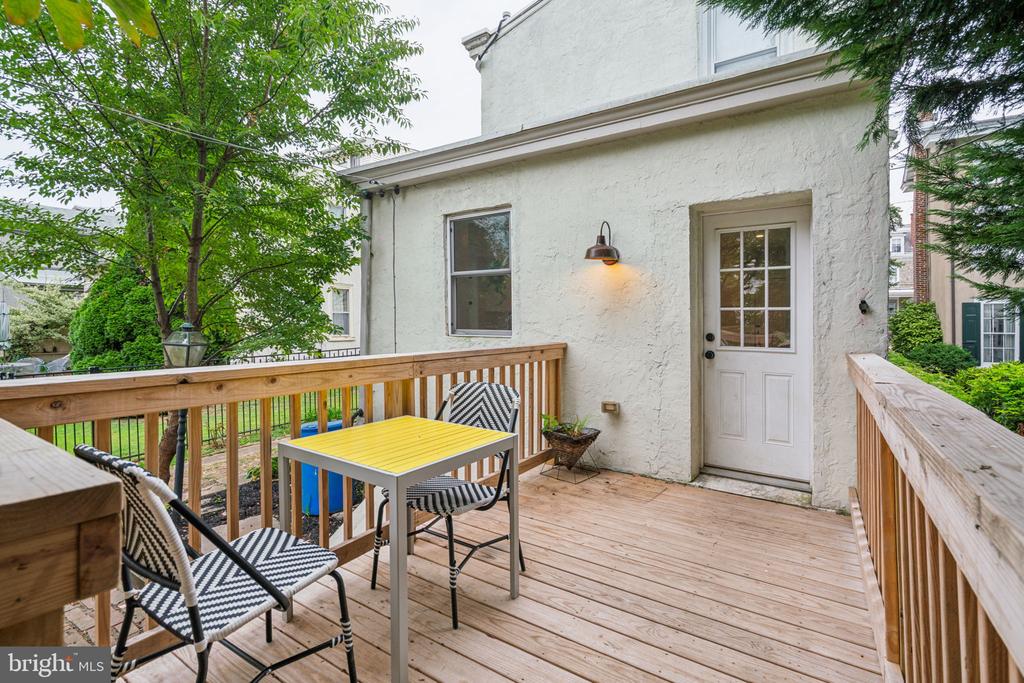 432 Lyceum Ave