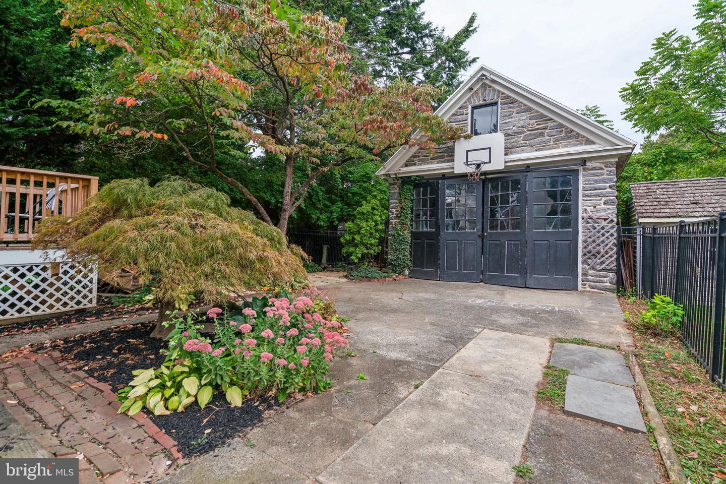 432 Lyceum Ave