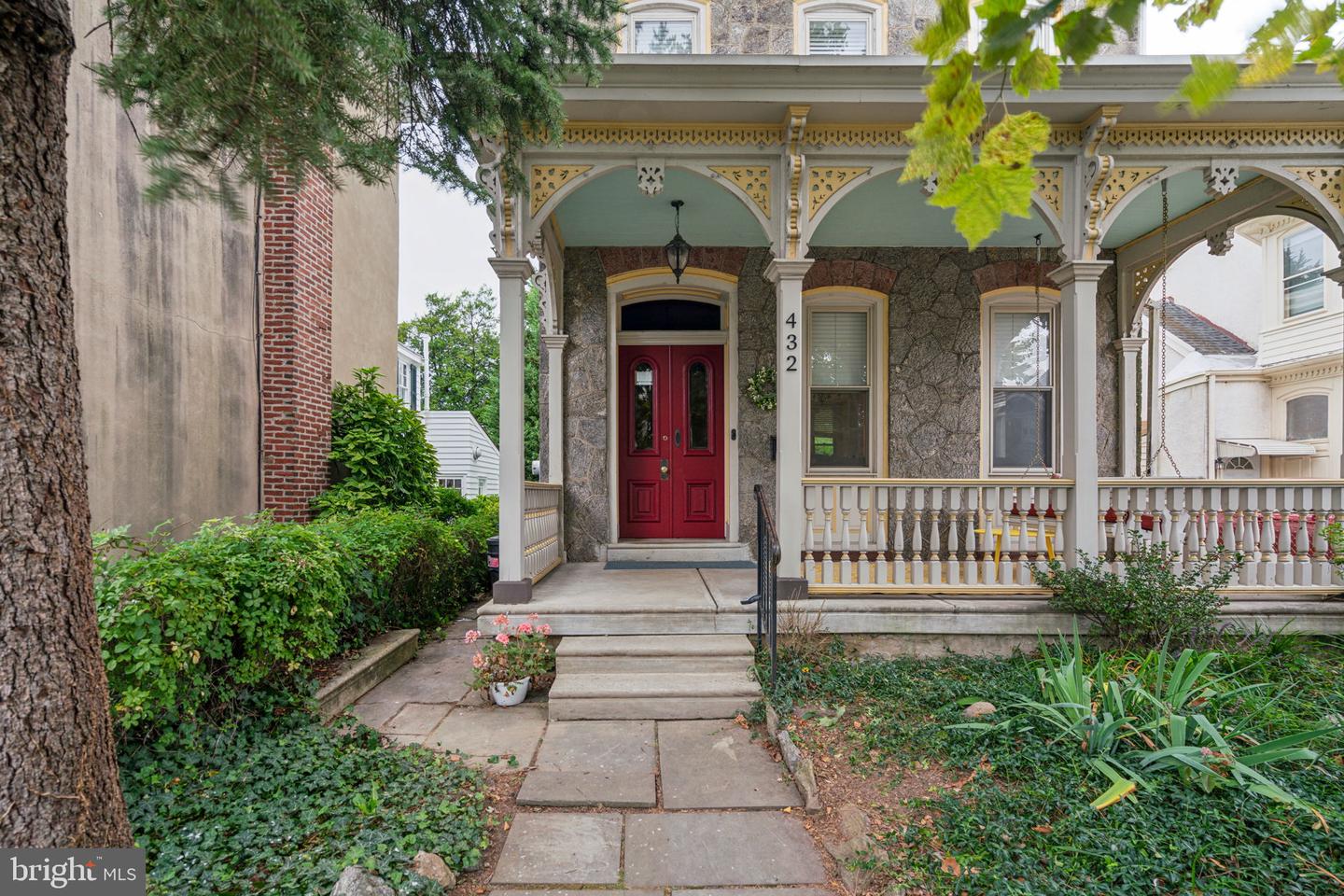432 Lyceum Ave
