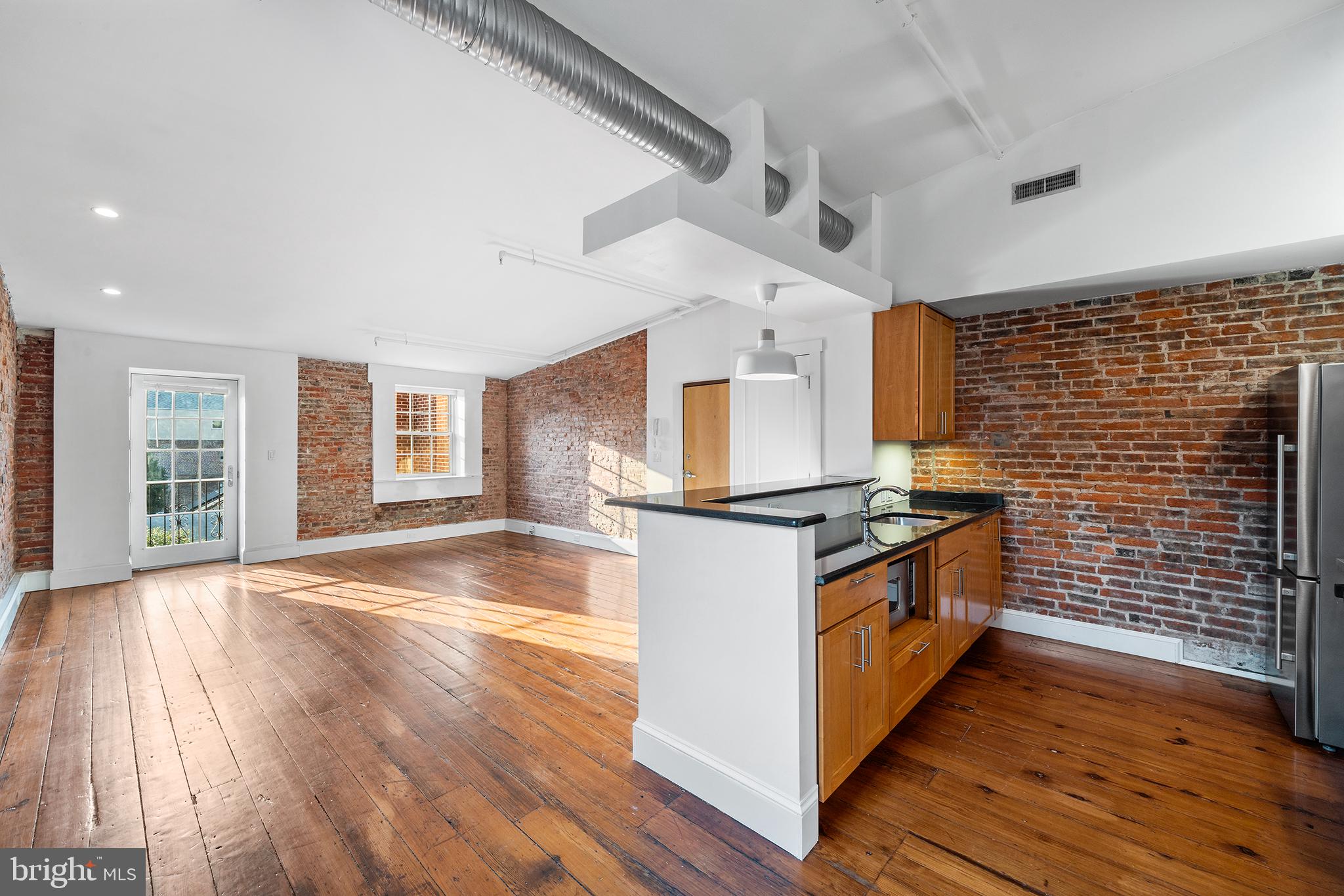 38 N Front St #4h