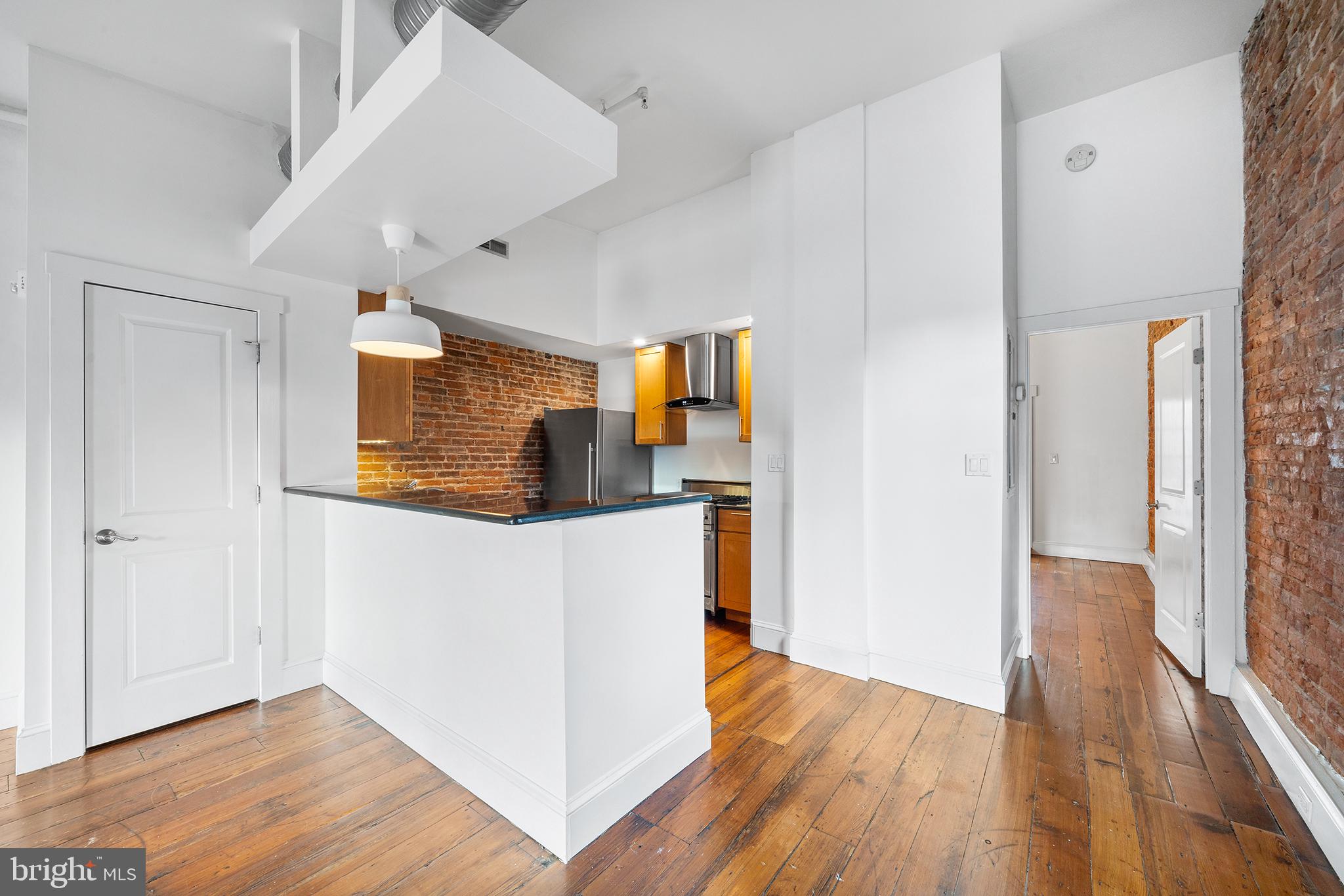 38 N Front St #4h