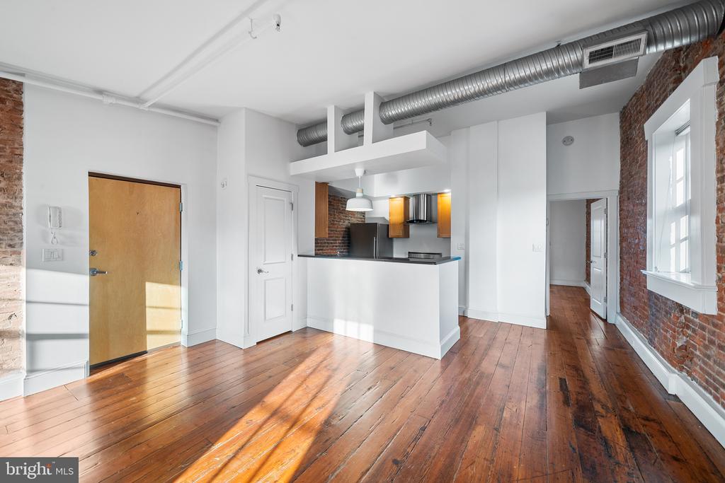 38 N Front St #4h