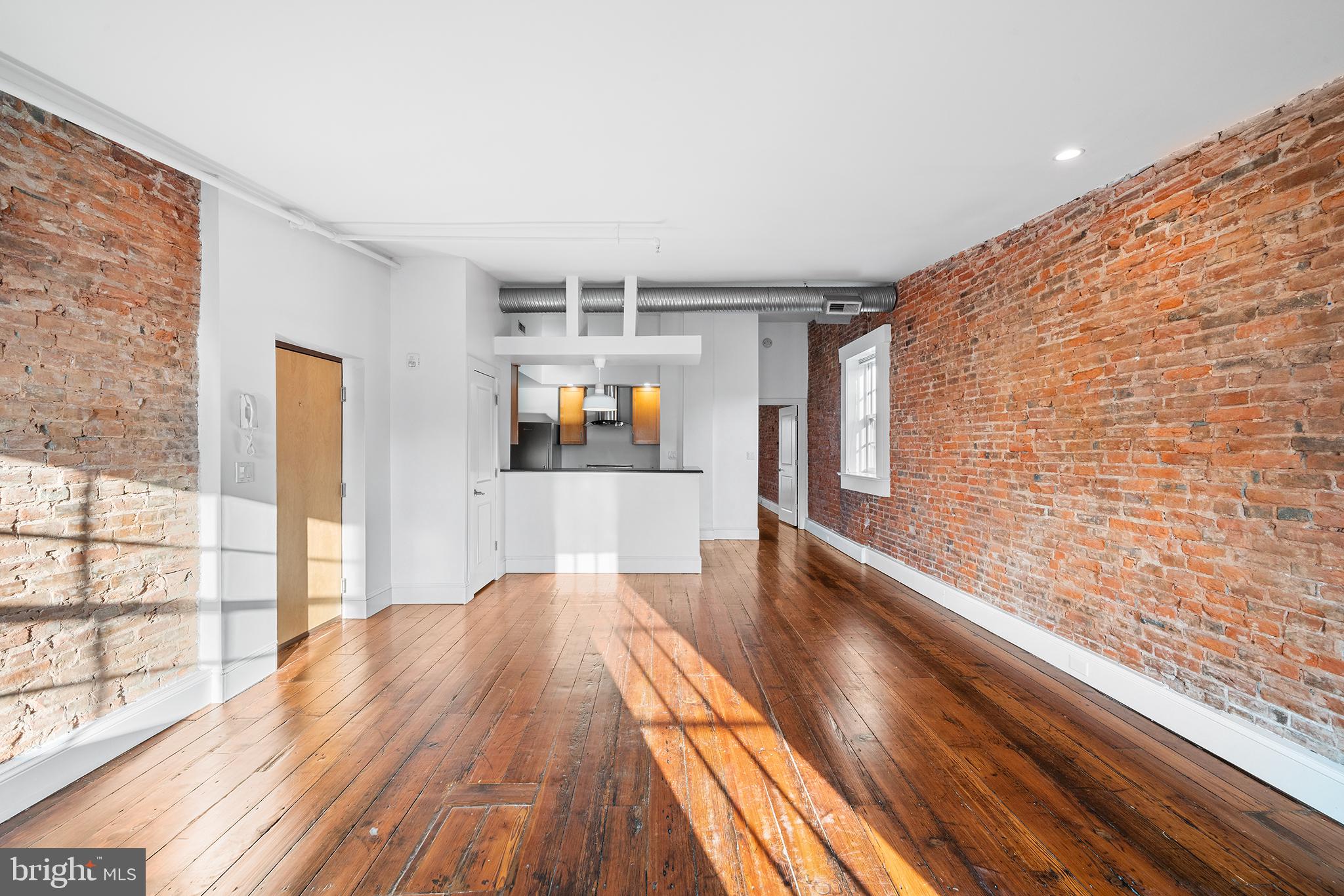 38 N Front St #4h