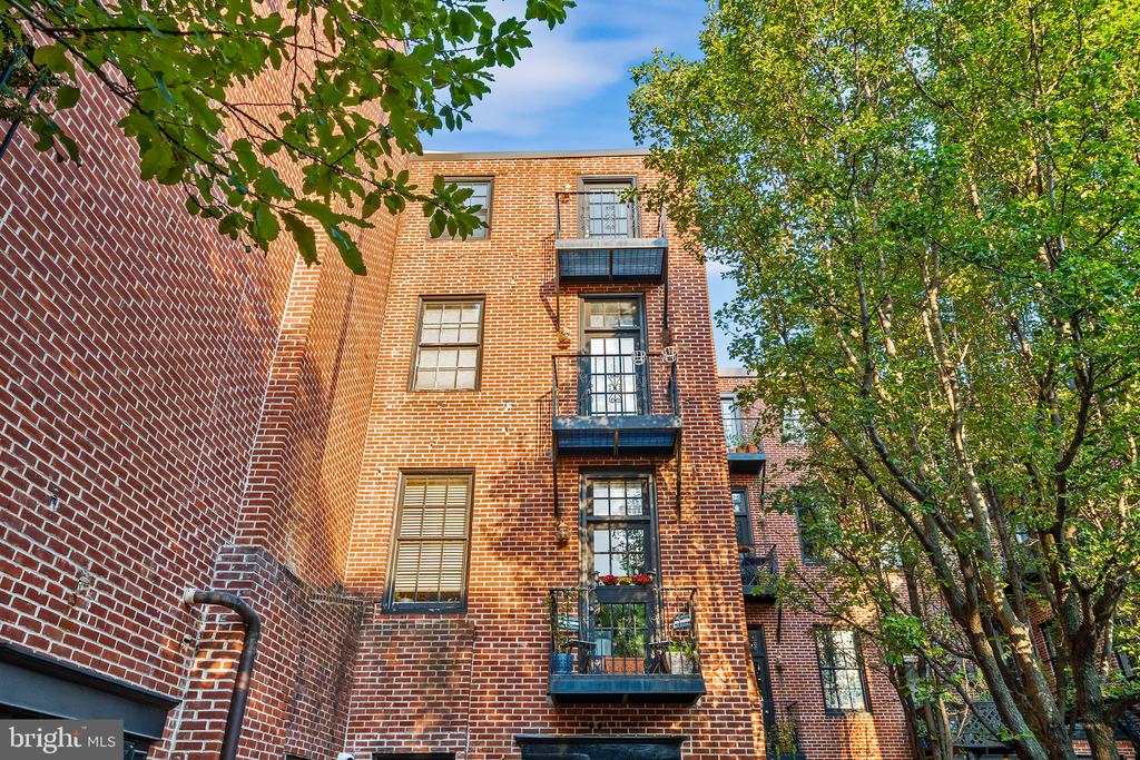 38 N Front St #4h