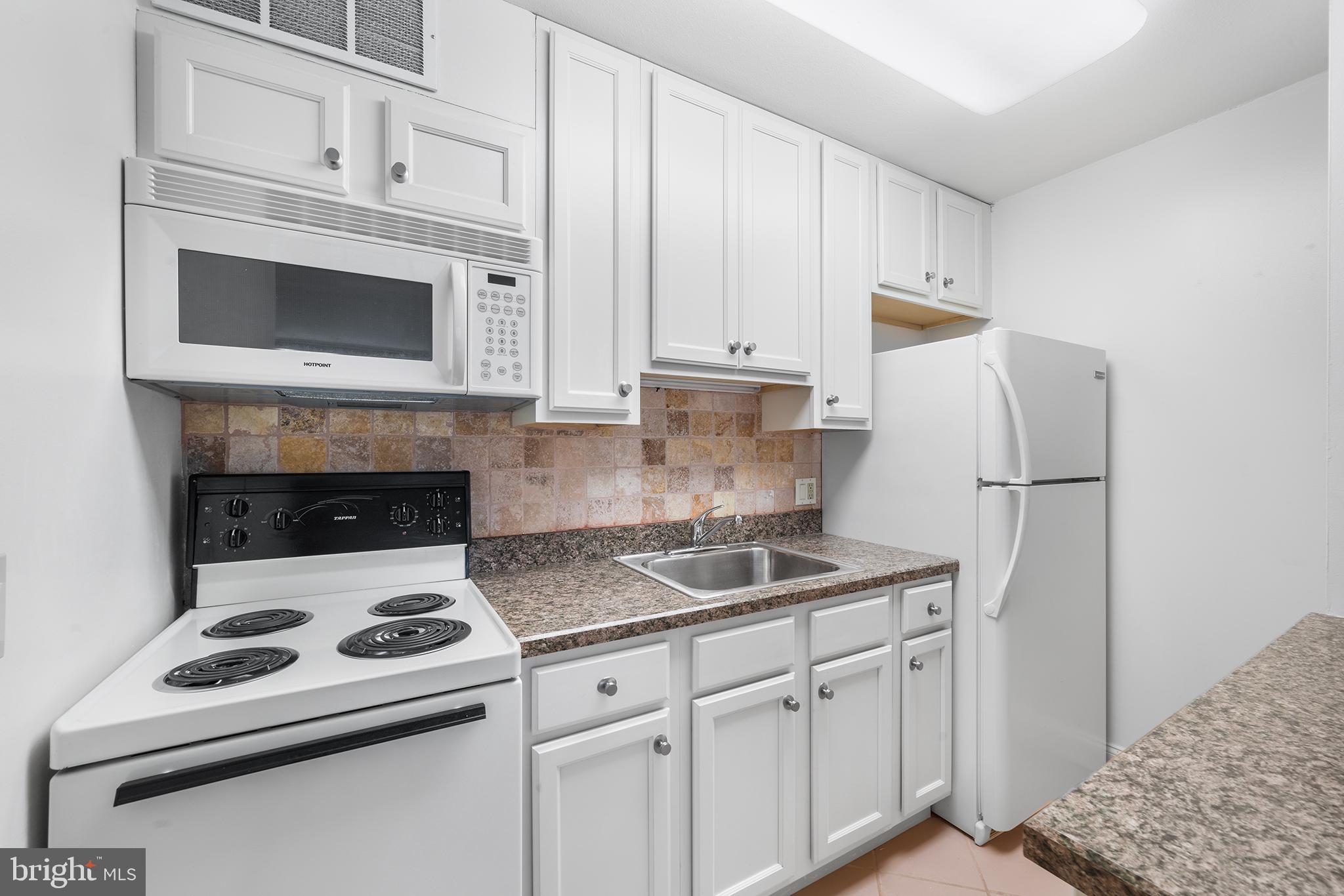 1901 John F Kennedy Blvd #911