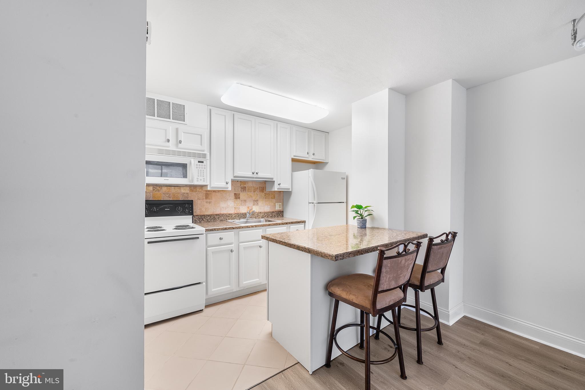 1901 John F Kennedy Blvd #911