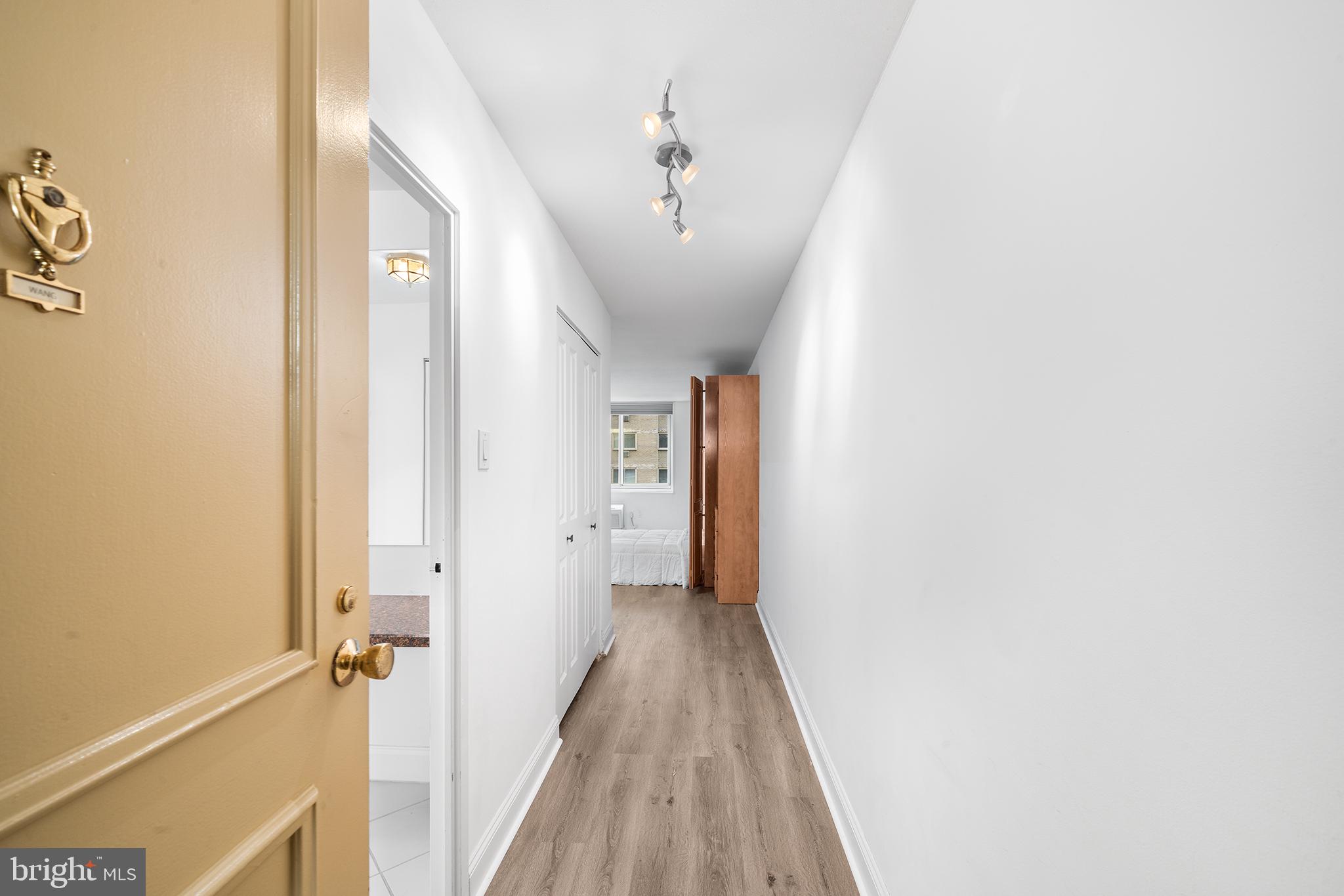 1901 John F Kennedy Blvd #911