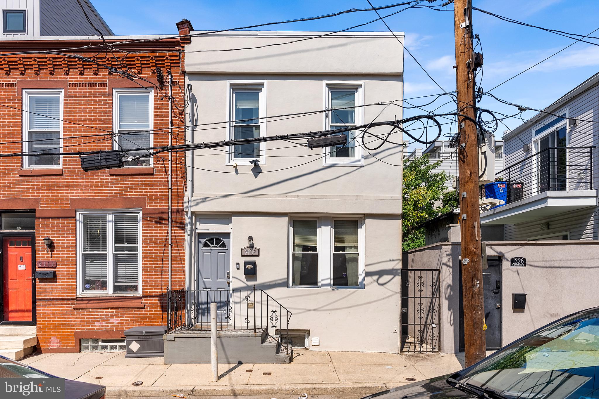2109 EARP ST