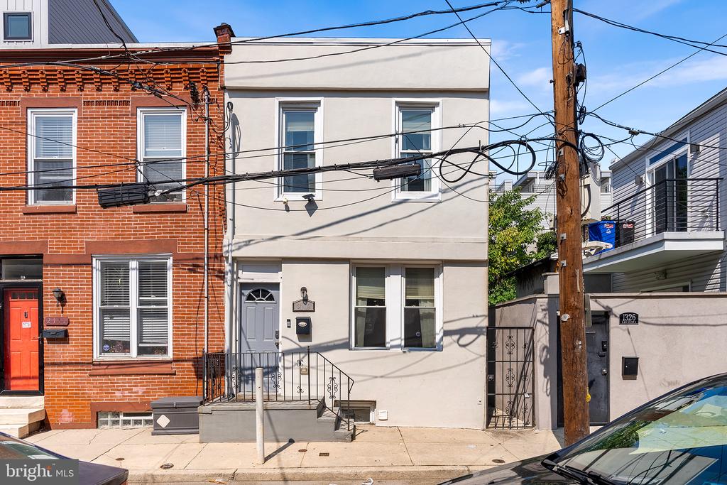 2109 EARP ST