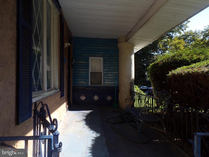 209 E Upsal St