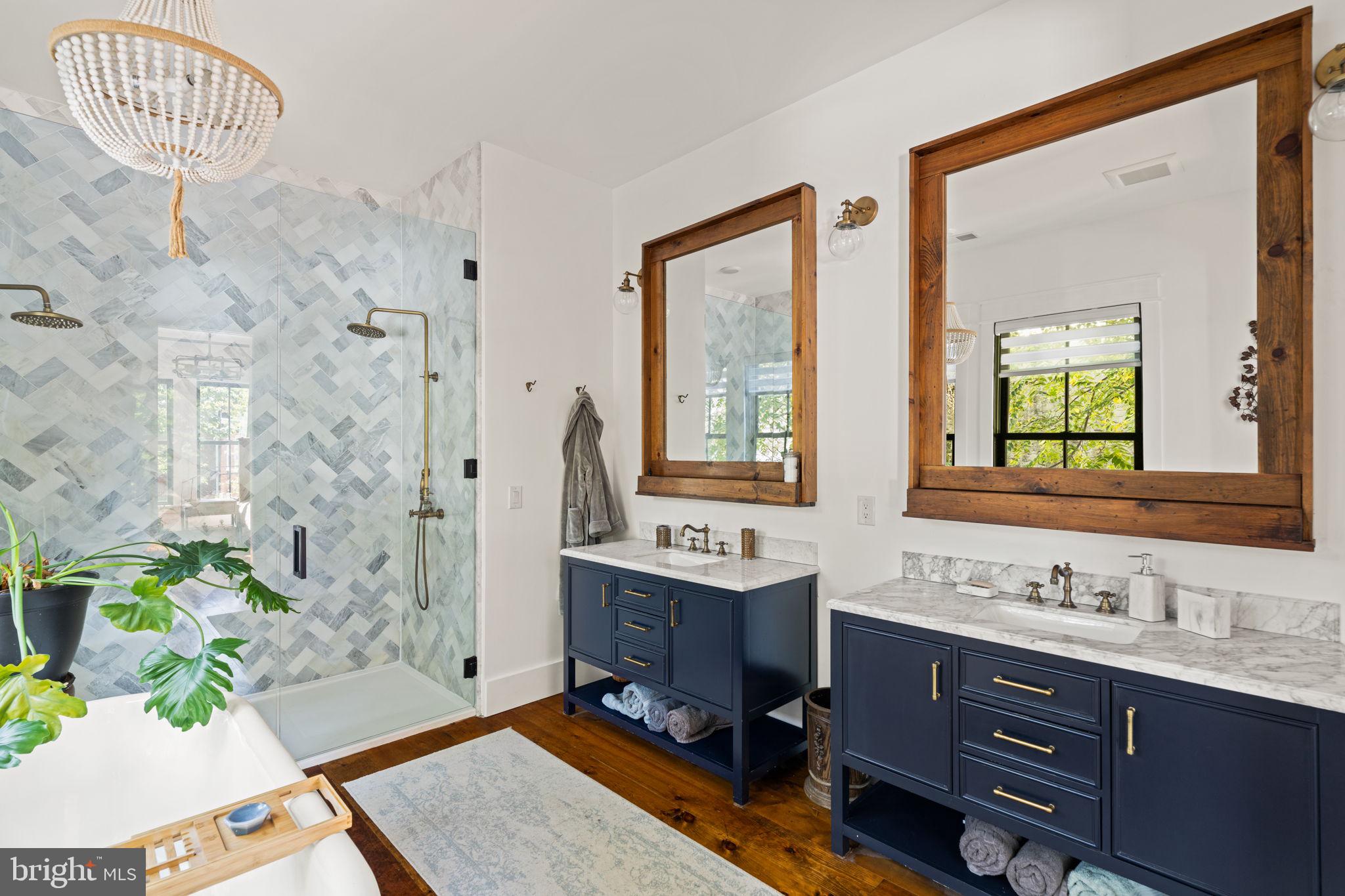 5012-14 Pentridge St