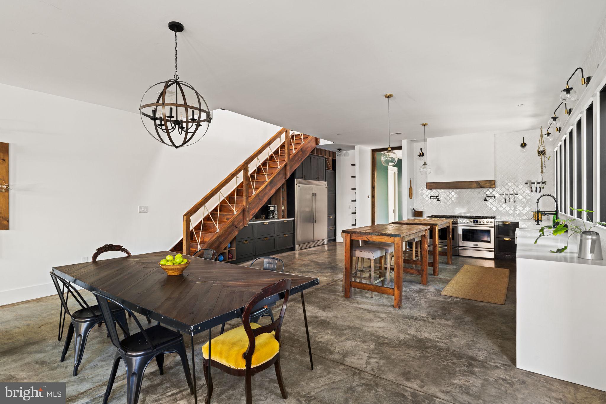 5012-14 Pentridge St