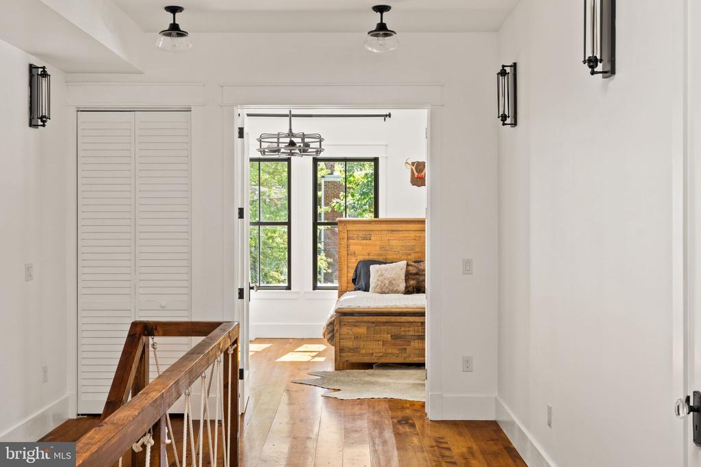 5012-14 Pentridge St