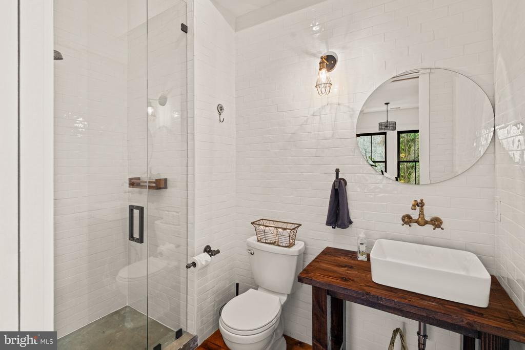 5012-14 Pentridge St