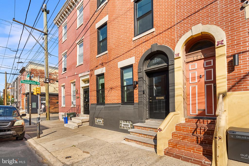 1237 N 6th St