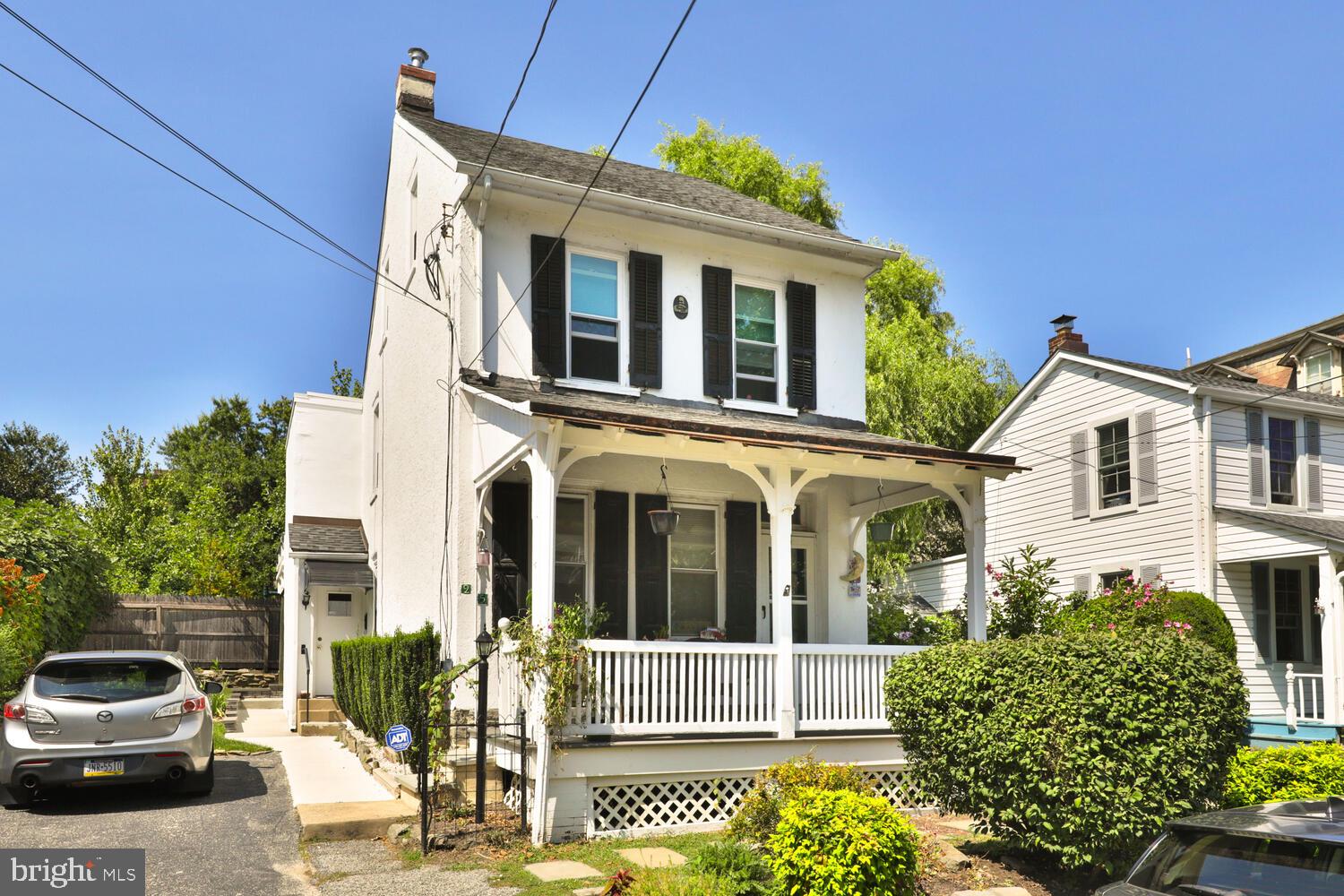 25 W Southampton Ave