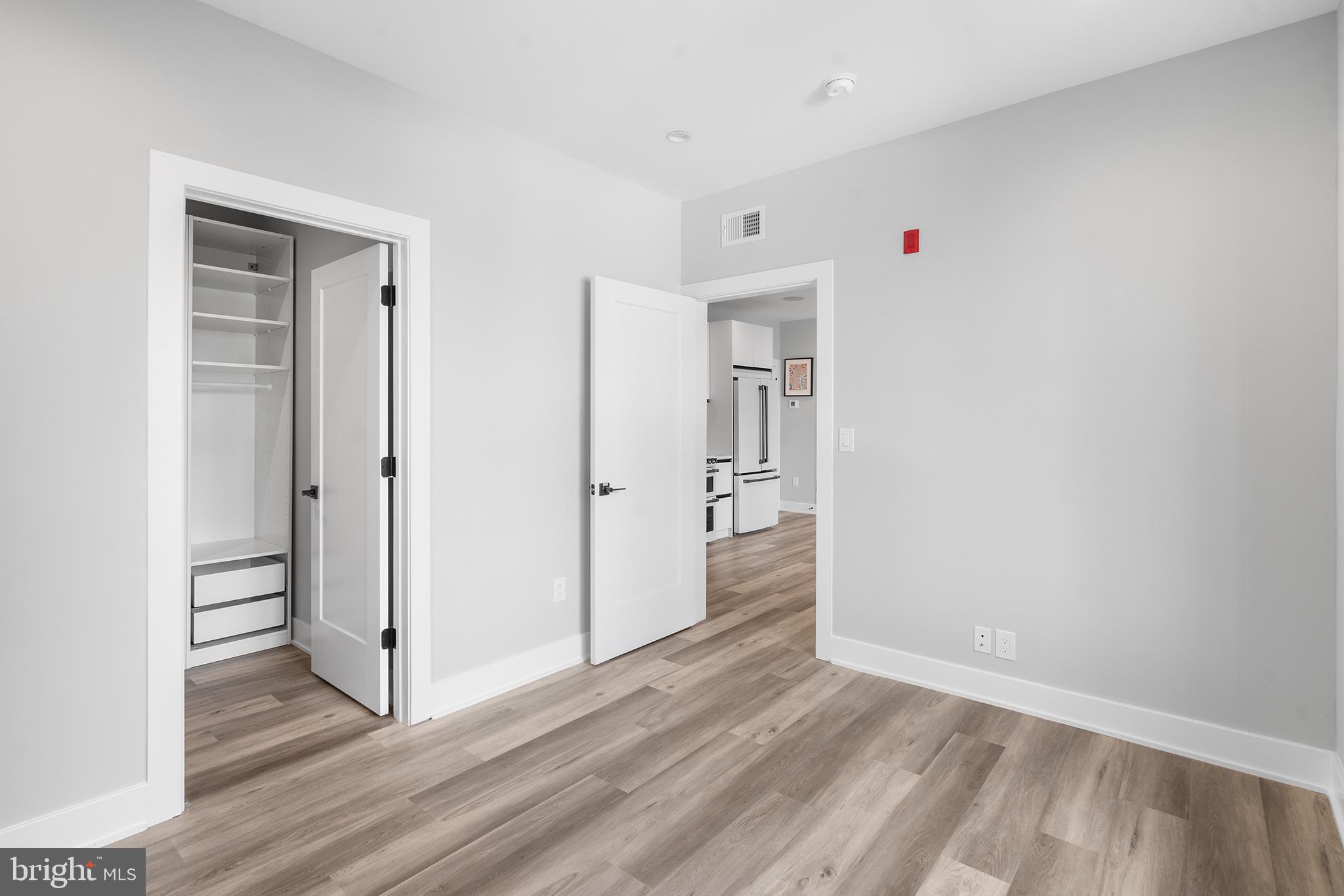 1612 CAMBRIDGE ST #207
