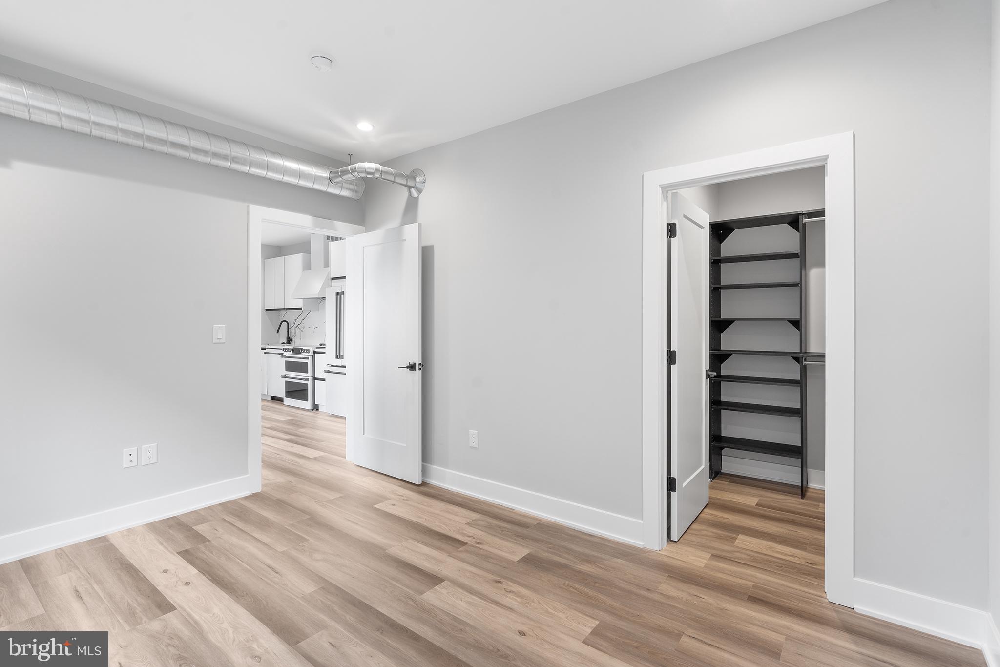 1612 CAMBRIDGE ST #207