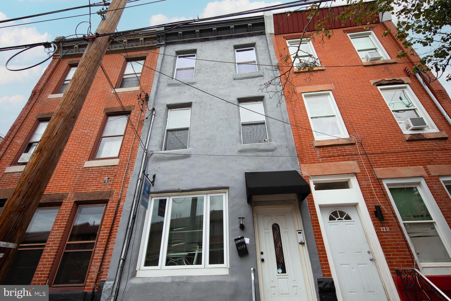 2213 N UBER ST