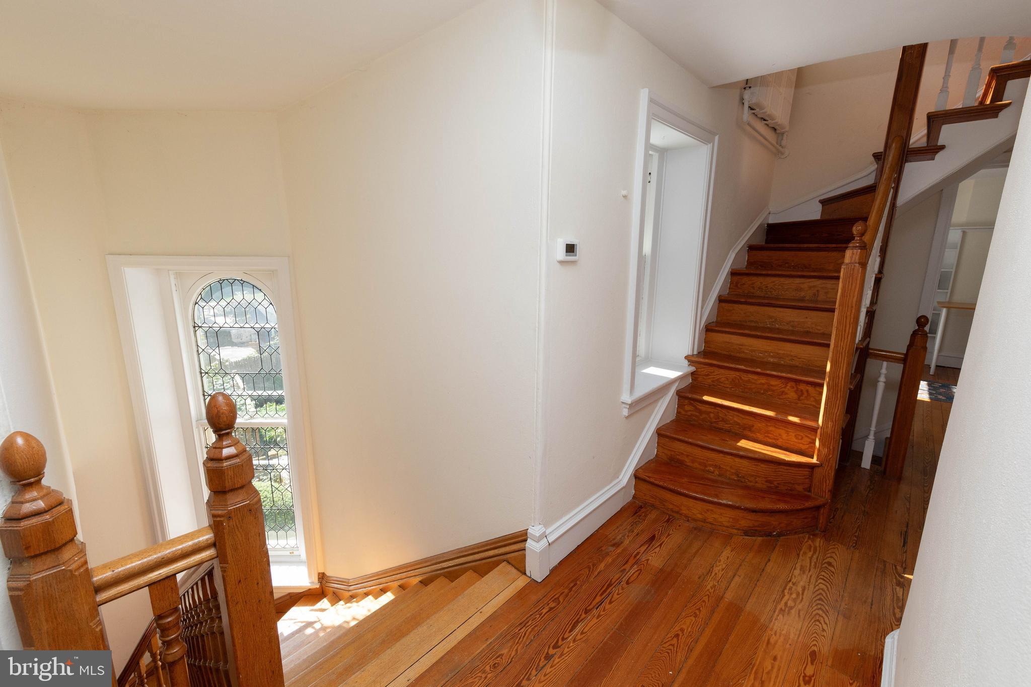 625 W Phil Ellena St