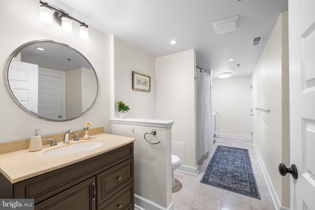 2551 Trenton Ave #304