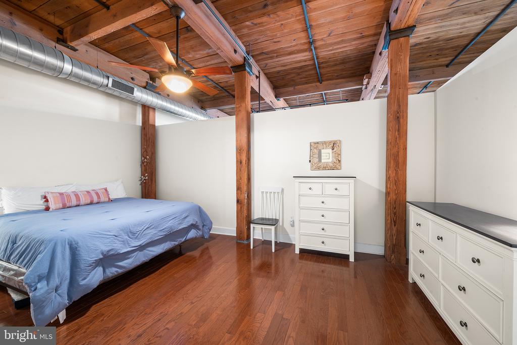 2551 Trenton Ave #304