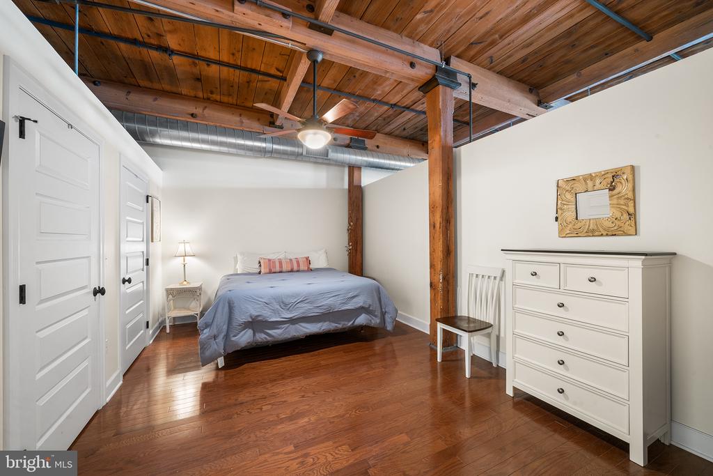 2551 Trenton Ave #304