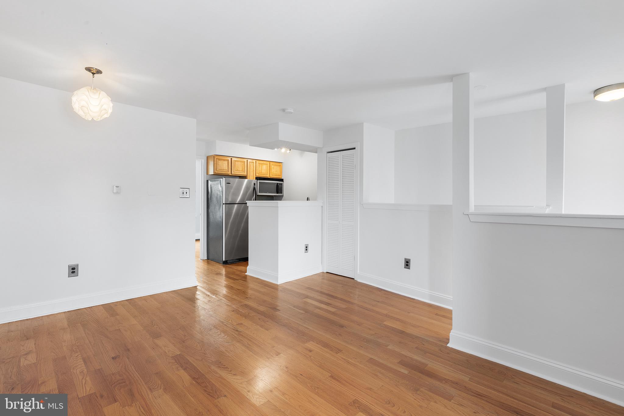 2017-17 Christian St #C