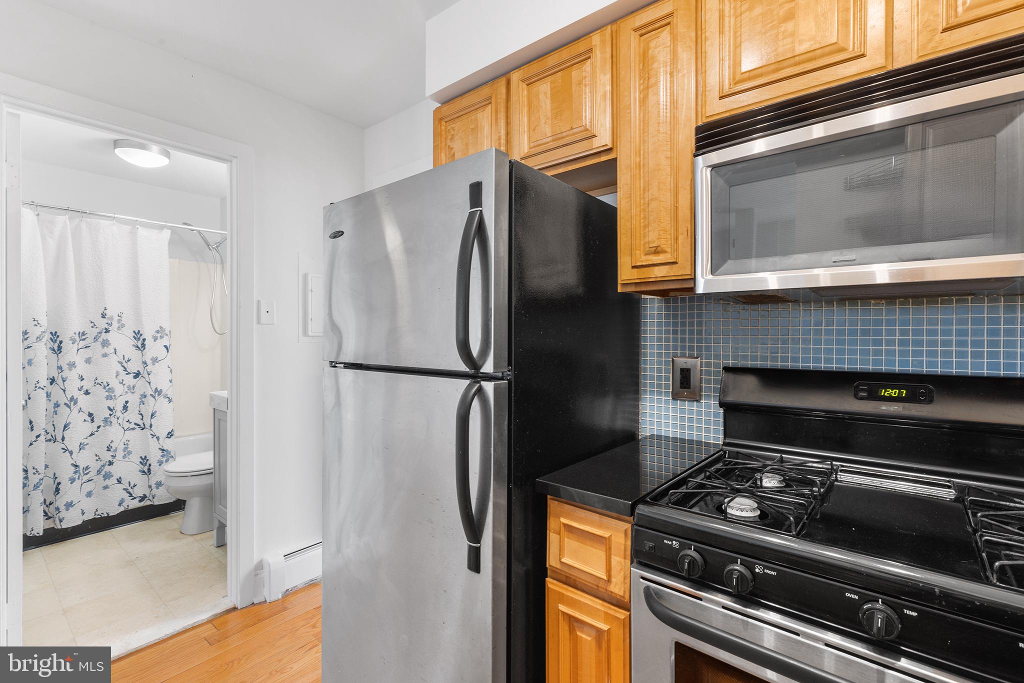 2017-17 Christian St #C